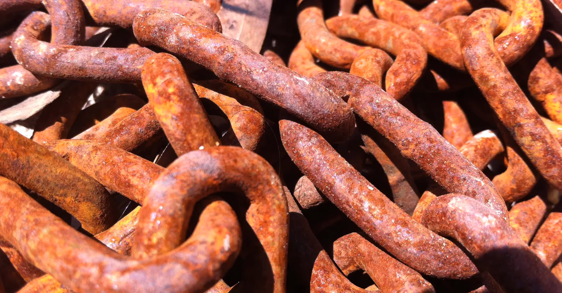 Zerstörungsfreie Prüfung an Kettengehängen und Hebezeugketten